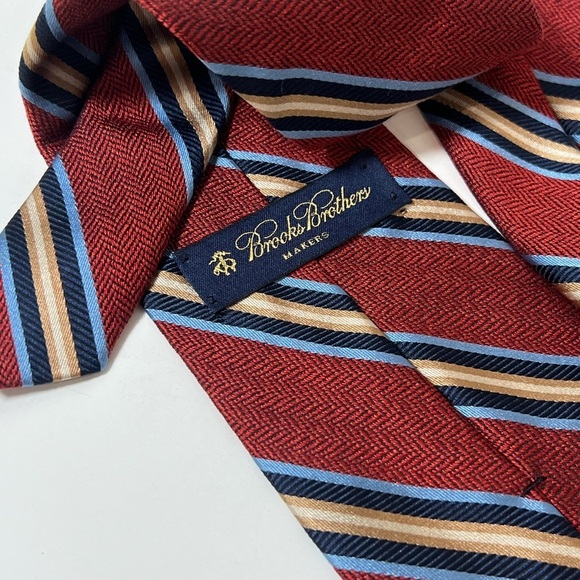 Brooks Brothers Woven in Italy Made in USA Elegant Striped Red Tie Power EUC - Picture 8 of 8